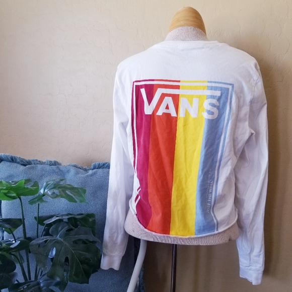 Vans Tops - 🌟2xHOSTPICK🌟Van's long sleeve rainbow crop top🌿